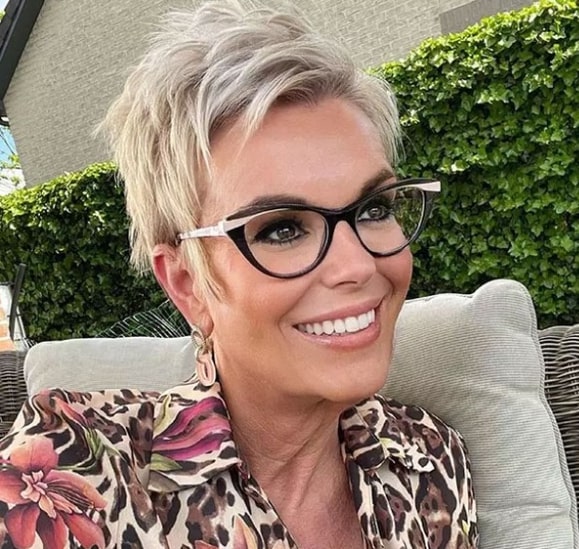 Thick Hairstyles For Women Over 50 With Glasses