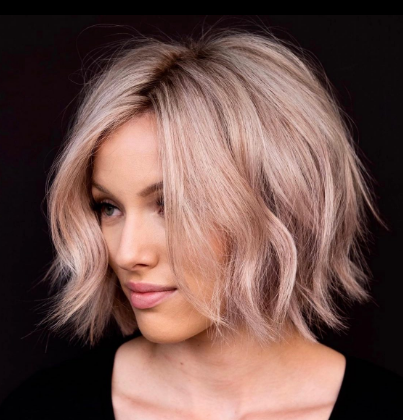 Tousled Short Hairstyle For Thick Wavy Hair