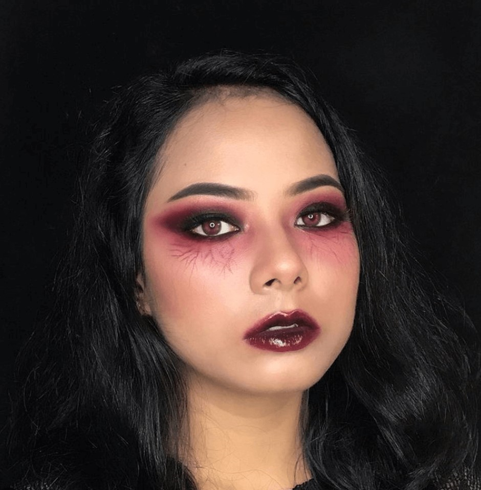 Dead Root Ends Vampire Makeup Looks