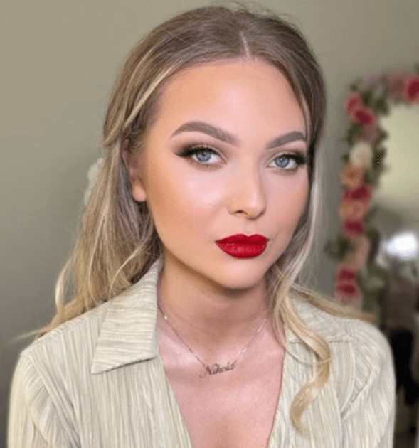 Classic Makeup Looks For Prom
