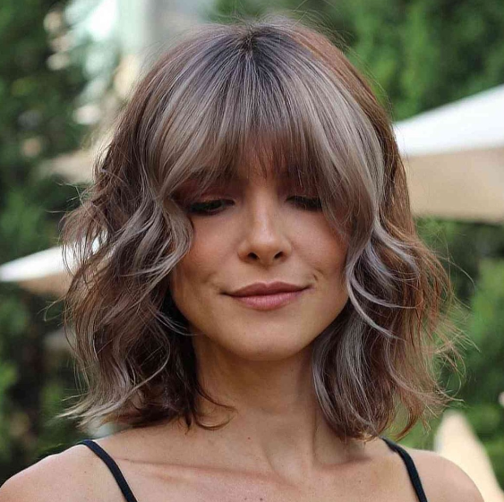 Balayage Short Hairstyle With Highlight
