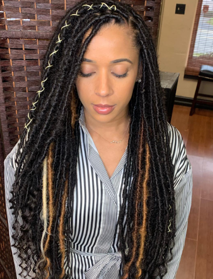 Nuvo Soft Locs & Distressed Faux Loc Hairstyle